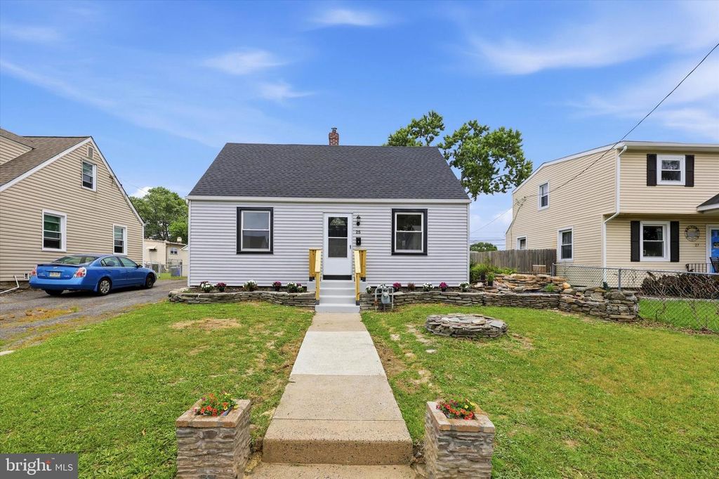 25 N MARTIN LN, Norwood, PA 19074