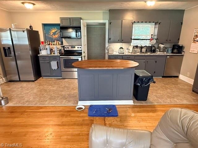1801 South Avenue, Eden, NC 27288
