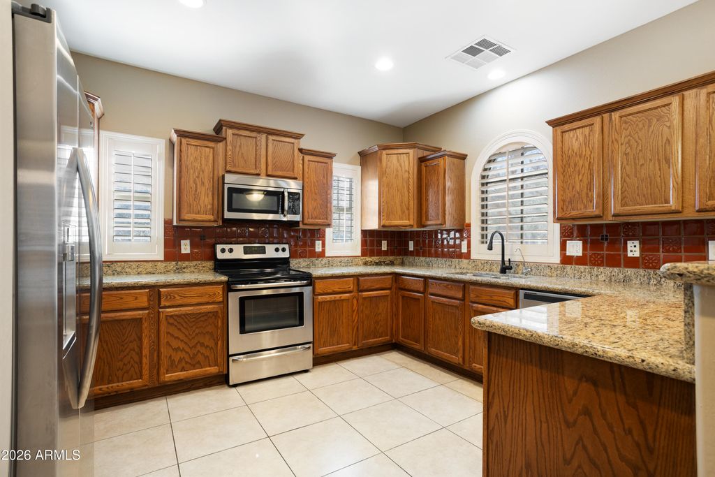 15188 W ANDORA Street, Surprise, AZ 85379 — photo 5