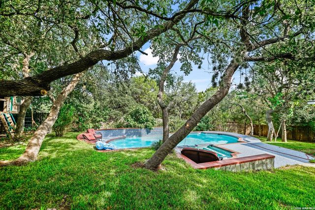 9627 JASON BND, Helotes, TX 78023