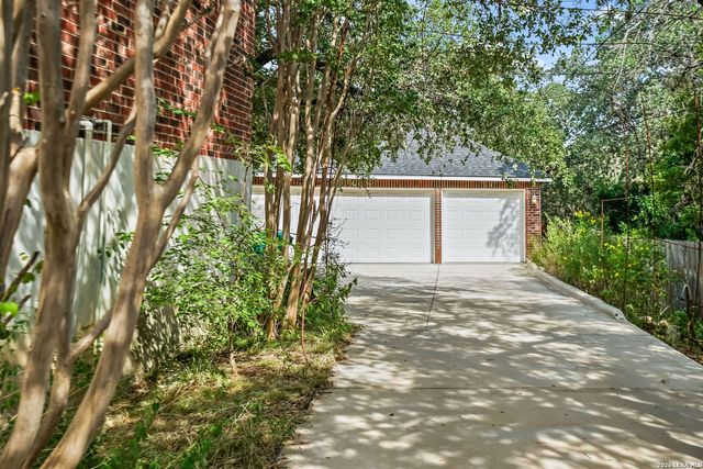 9627 JASON BND, Helotes, TX 78023