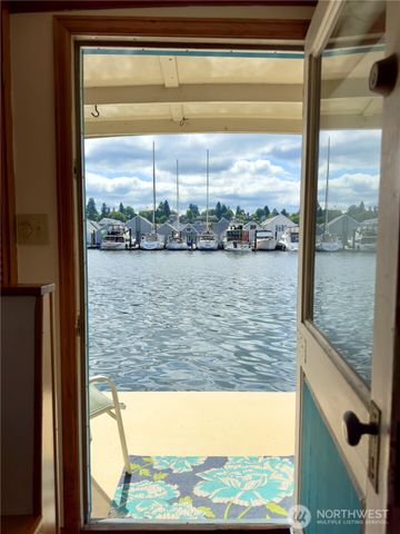 501 Columbia Street NW #H, Olympia, WA 98501