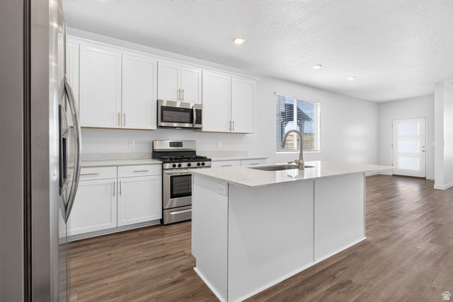 7393 S OLIVINE RIVER LN, West Jordan, UT 84081