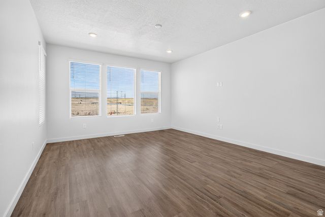 7393 S OLIVINE RIVER LN, West Jordan, UT 84081