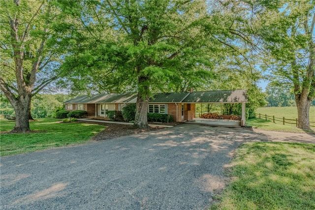 331 Sykes Dairy Road, Mount Airy, NC 27030