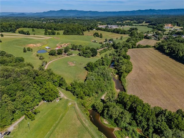 331 Sykes Dairy Road, Mount Airy, NC 27030