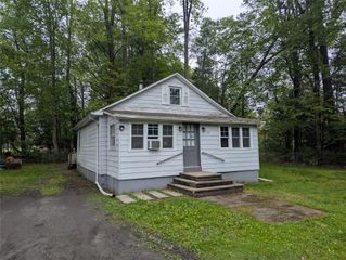 25 Birch Street, Pine Bush, NY 12721