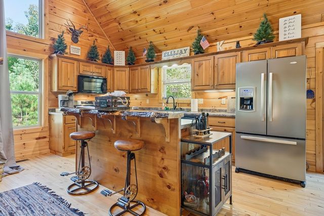441 Carlisle Drive, Ellijay, GA 30540