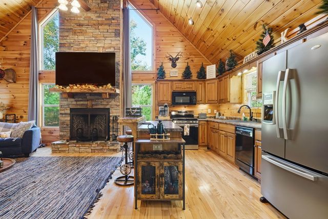 441 Carlisle Drive, Ellijay, GA 30540