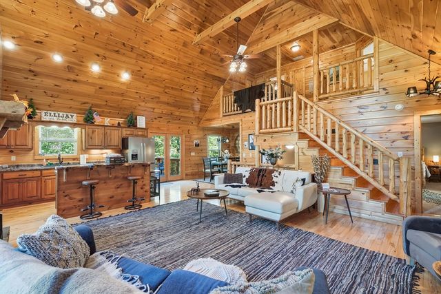 441 Carlisle Drive, Ellijay, GA 30540