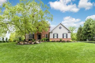 6271 Spinnaker Drive, Lewis Center, OH 43035