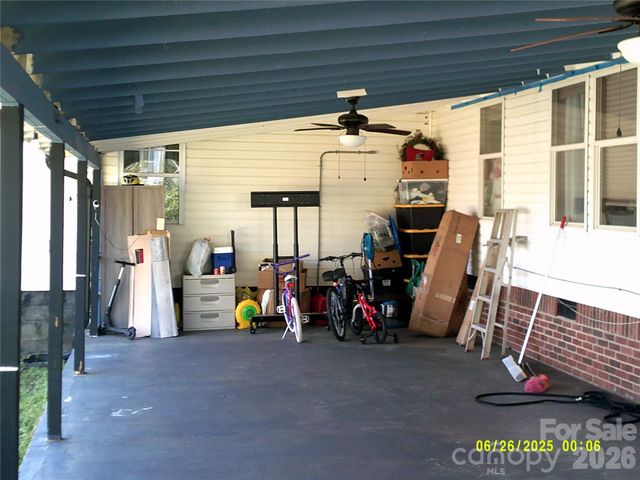 129 Desiree Drive, Statesville, NC 28677