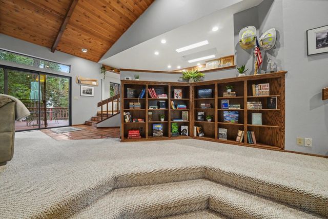 16686 Meadow Vista Dr, Pioneer, CA 95666