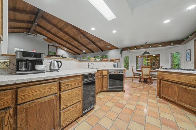 16686 Meadow Vista Dr, Pioneer, CA 95666