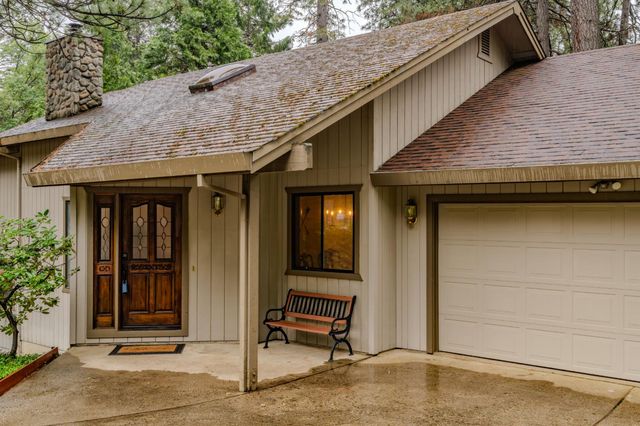 16686 Meadow Vista Dr, Pioneer, CA 95666