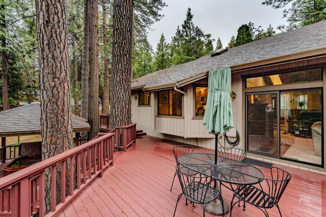 16686 Meadow Vista Dr, Pioneer, CA 95666