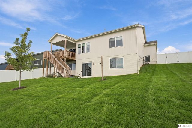 11952 S 107th Avenue, Papillion, NE 68046