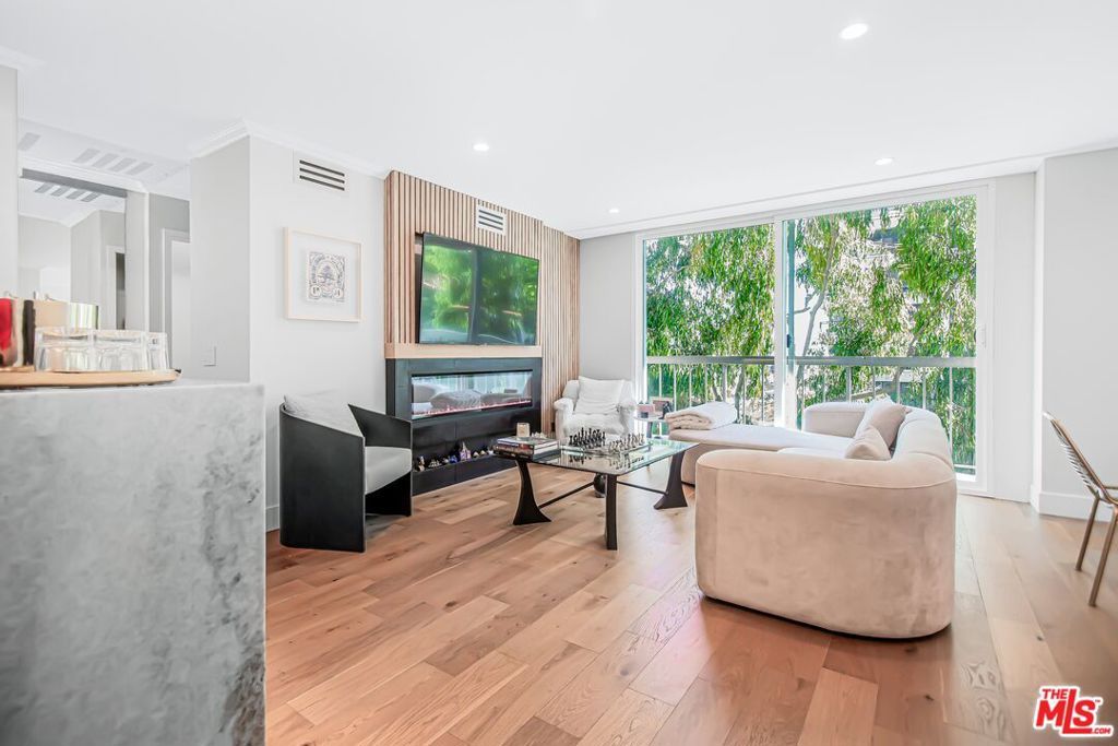 10751 Wilshire Boulevard 801, Los Angeles, CA 90024 — exterior