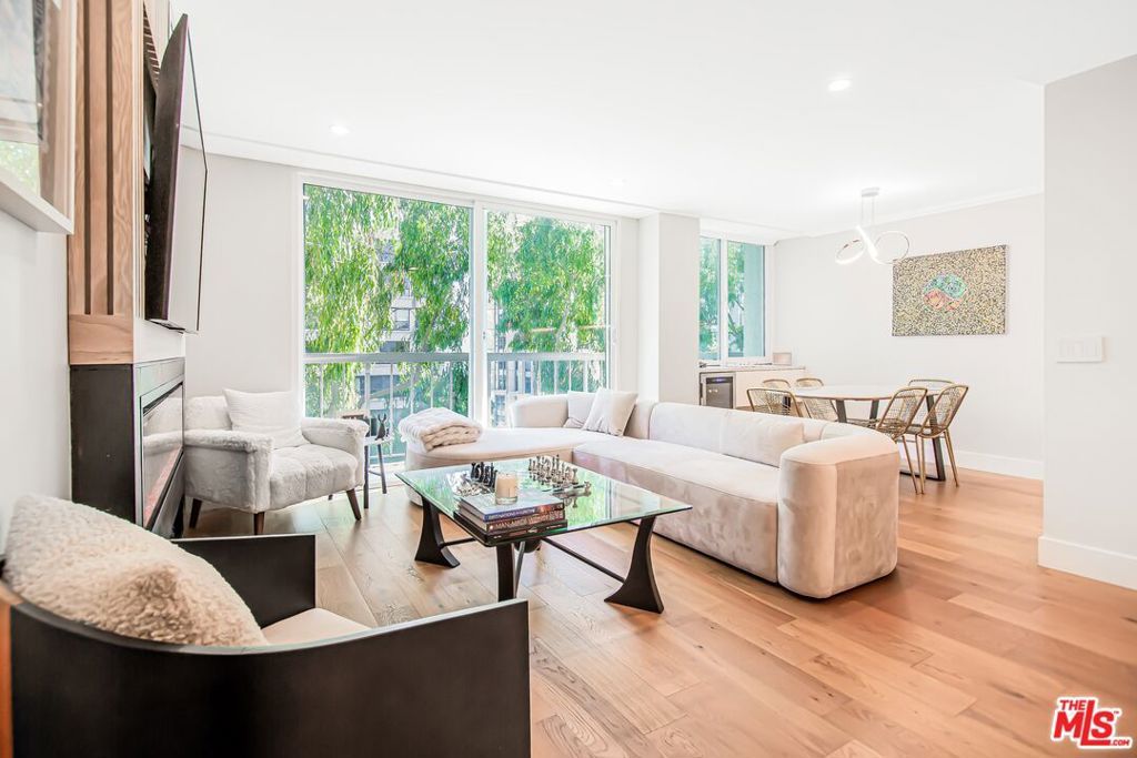 10751 Wilshire Boulevard 801, Los Angeles, CA 90024 — photo 2