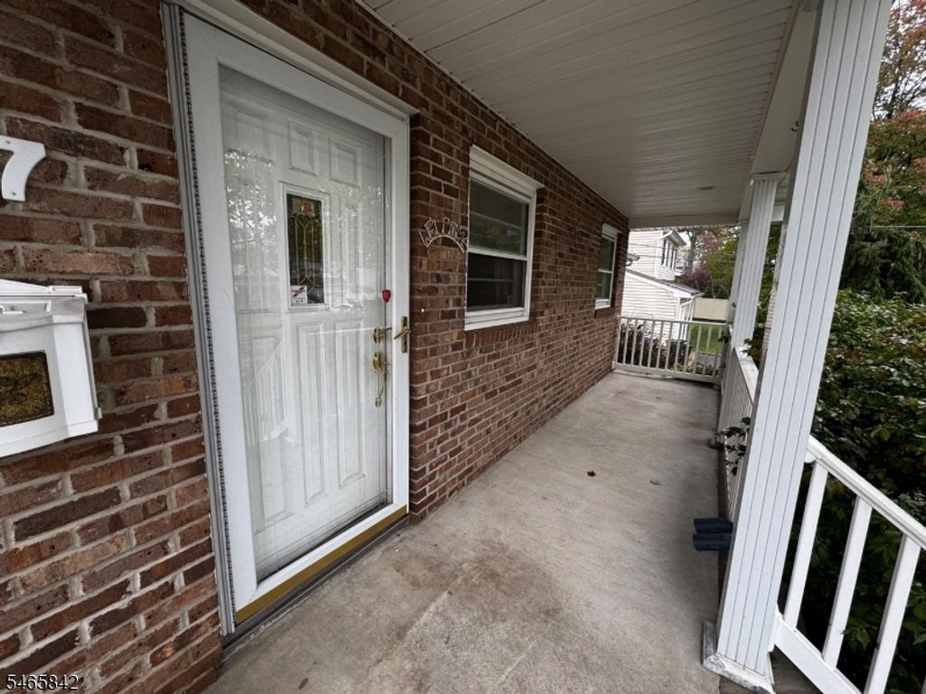 27 Frieda Ln, Woodbridge Twp., NJ 07067 — photo 3