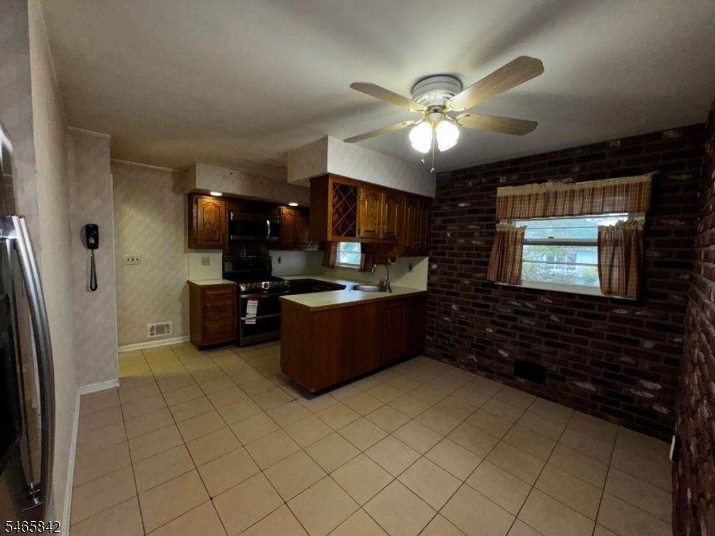 27 Frieda Ln, Woodbridge Twp., NJ 07067 — photo 5