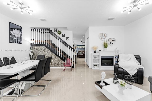 1687 SE 30th St, Homestead, FL 33035