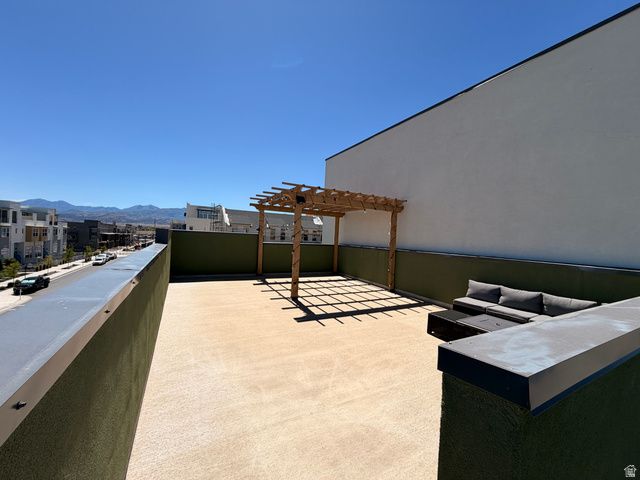 11029 S LAKE RUN RD, South Jordan, UT 84009