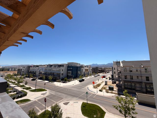 11029 S LAKE RUN RD, South Jordan, UT 84009