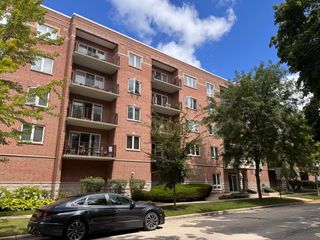1378 Perry Street 412, Des Plaines, IL 60016