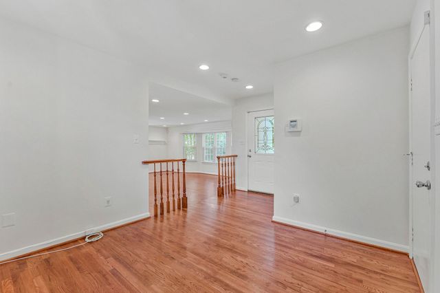 3683 BLENHEIM BLVD, Fairfax, VA 22030