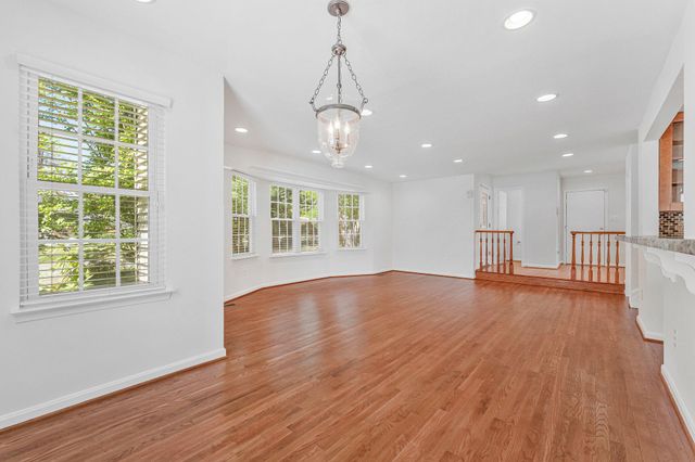 3683 BLENHEIM BLVD, Fairfax, VA 22030