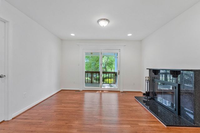 3683 BLENHEIM BLVD, Fairfax, VA 22030