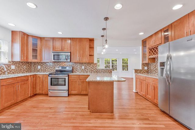 3683 BLENHEIM BLVD, Fairfax, VA 22030