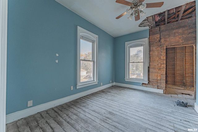 726 PARK Avenue, Pekin, IL 61554