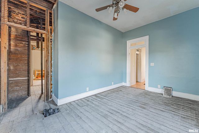 726 PARK Avenue, Pekin, IL 61554