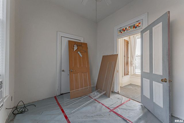 726 PARK Avenue, Pekin, IL 61554