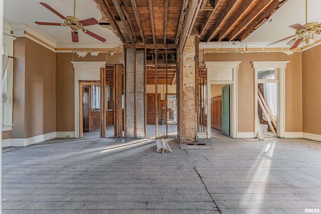 726 PARK Avenue, Pekin, IL 61554