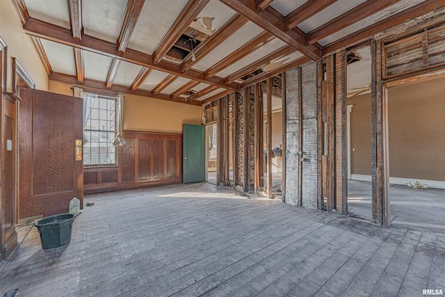 726 PARK Avenue, Pekin, IL 61554