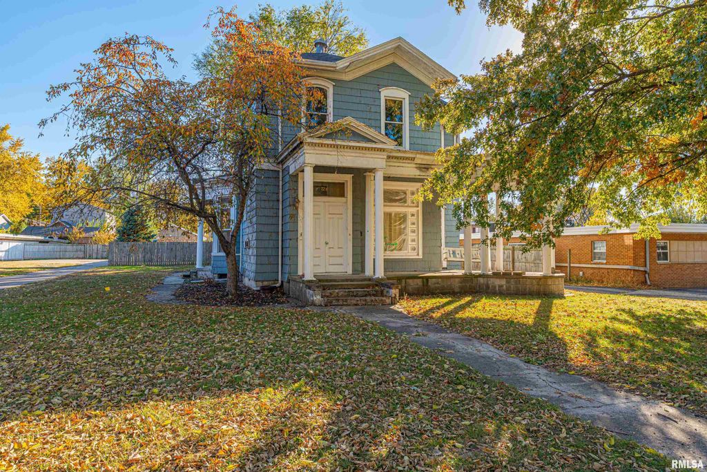 726 PARK Avenue, Pekin, IL 61554