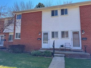 8734 Sterling Street, Center Line, MI 48015