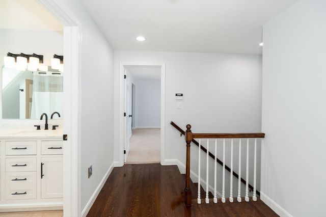 40 Sagamore Street, Hamilton, MA 01982