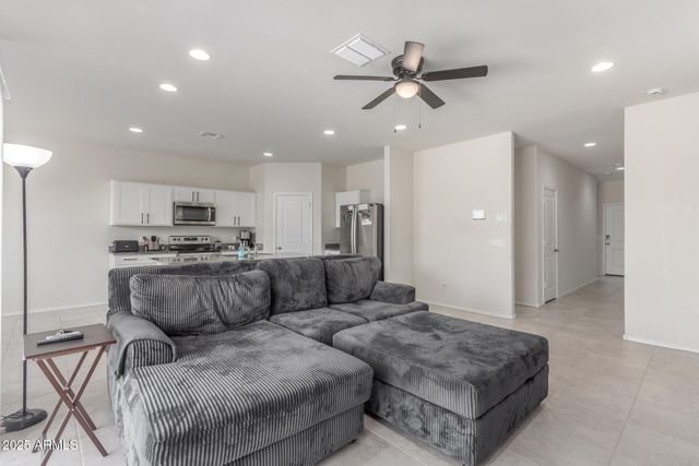 1160 W AVALON CANYON Drive, Casa Grande, AZ 85122