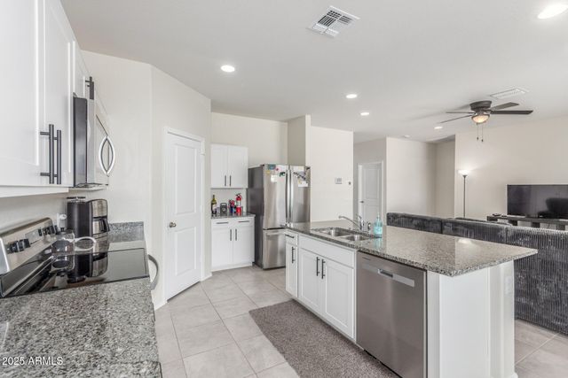 1160 W AVALON CANYON Drive, Casa Grande, AZ 85122