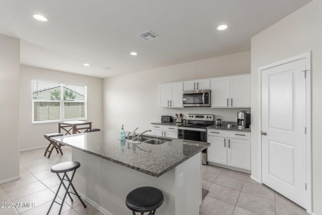 1160 W AVALON CANYON Drive, Casa Grande, AZ 85122