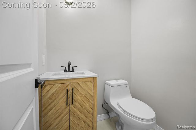 5 Snow Court, Dearborn, MI 48124
