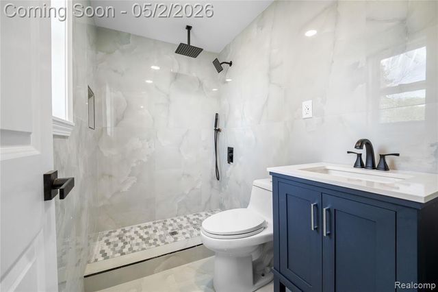 5 Snow Court, Dearborn, MI 48124