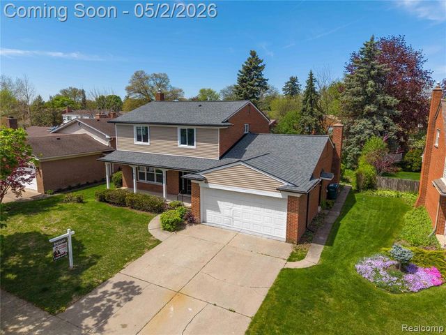 5 Snow Court, Dearborn, MI 48124