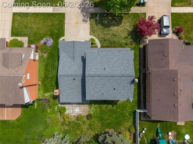 5 Snow Court, Dearborn, MI 48124