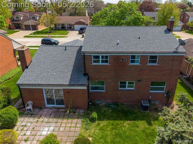 5 Snow Court, Dearborn, MI 48124