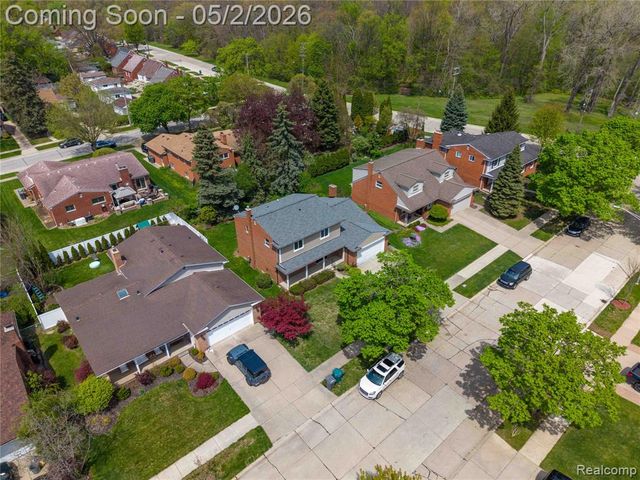 5 Snow Court, Dearborn, MI 48124
